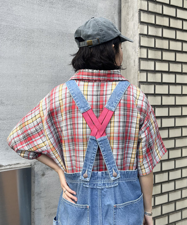 ミナミマリコさんの「BEAMS WOMEN｜【別注】BIGMAC / デニム オーバーオール 25SS」を使ったコーディネート