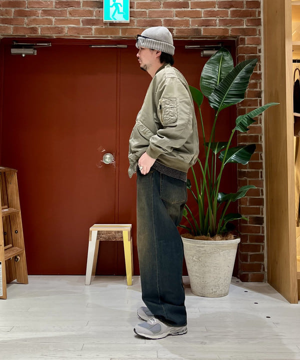 新里 京介さんの「BEAMS WOMEN｜【別注】REMI RELIEF / L-2B Flight Jacket」を使ったコーディネート