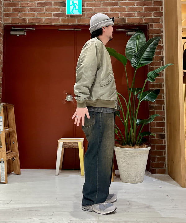 新里 京介さんの「BEAMS WOMEN｜【別注】REMI RELIEF / L-2B Flight Jacket」を使ったコーディネート