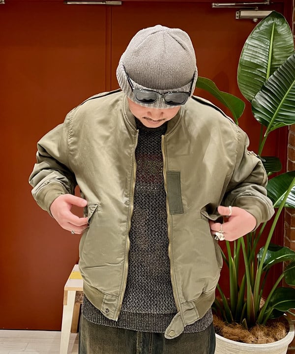 新里 京介さんの「BEAMS WOMEN｜【別注】REMI RELIEF / L-2B Flight Jacket」を使ったコーディネート