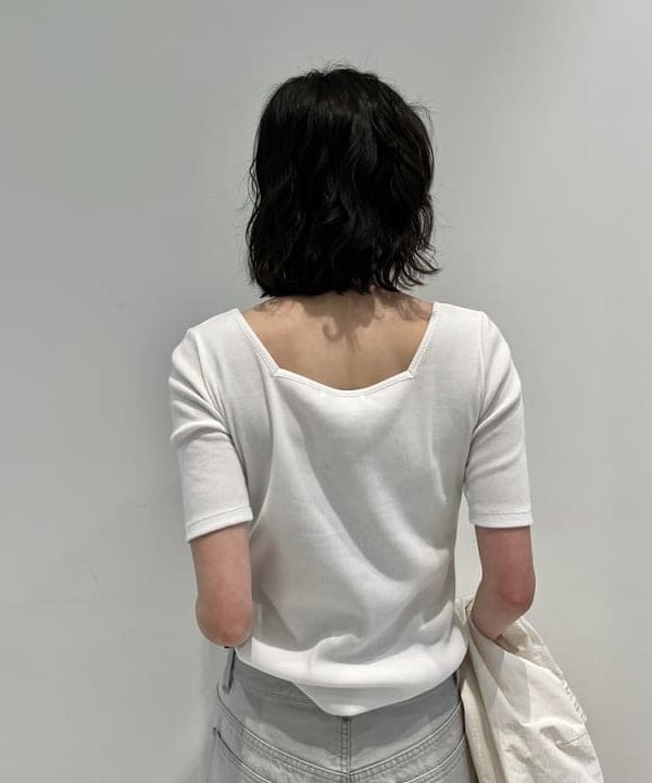 神坂 莉子さんの「【別注】MOSQUITO / PEARLY BRACELET」を使ったコーディネート