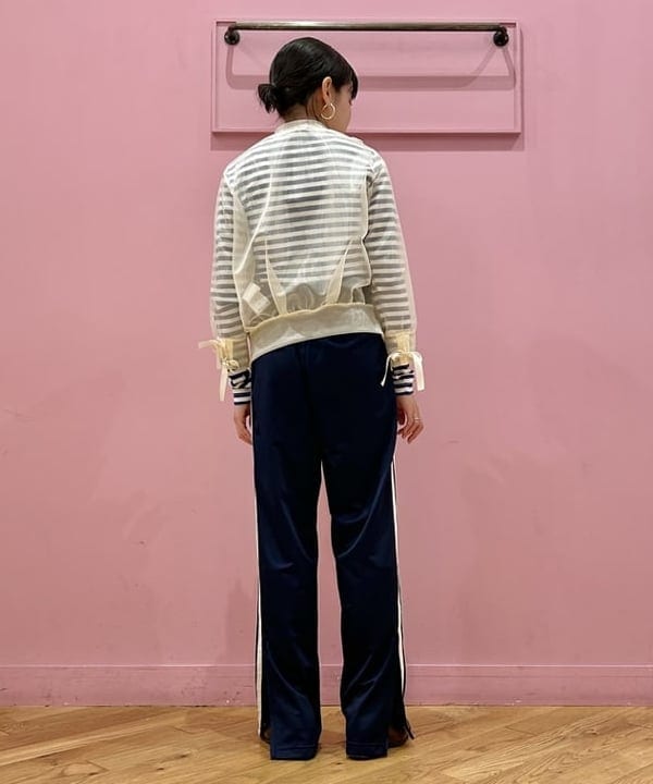 中村 ほのかさんの「BEAMS WOMEN｜adidas / アディカラー クラシックス ファイヤーバード トラックパンツ」を使ったコーディネート