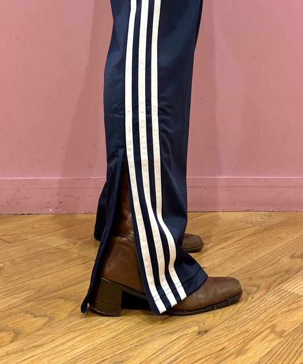 中村 ほのかさんの「BEAMS WOMEN｜adidas / アディカラー クラシックス ファイヤーバード トラックパンツ」を使ったコーディネート