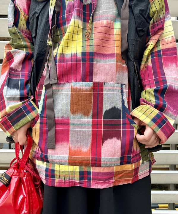 Kyooka Sayakaさんの「BEAMS WOMEN｜【別注】NAPRON / エナメル ミニ ペイシェント バッグ」を使ったコーディネート