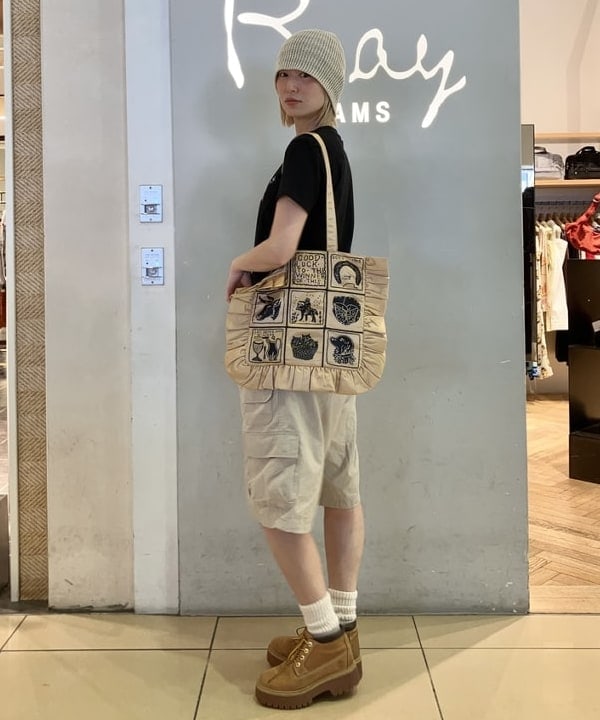 イトウミサキさんの「BEAMS WOMEN｜」を使ったコーディネート