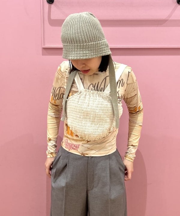 リズさんの「BEAMS WOMEN｜ELINA LEBESSI / MINI TIED SMOKED TOP」を使ったコーディネート