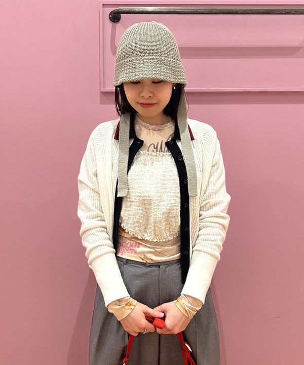 リズさんの「BEAMS WOMEN｜ELINA LEBESSI / MINI TIED SMOKED TOP」を使ったコーディネート