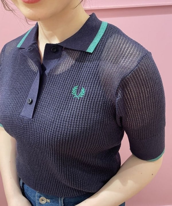 田中 里実さんの「BEAMS WOMEN｜【別注】FRED PERRY / RIB KNITTED SHIRT」を使ったコーディネート