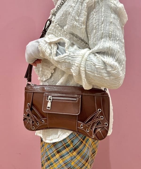 中村 ほのかさんの「BEAMS WOMEN｜ELINA LEBESSI / CORFU SHIRT」を使ったコーディネート