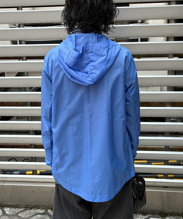 オカモト ミサキさんの「BEAMS WOMEN｜【別注】NAPRON / エナメル ミニ ペイシェント バッグ」を使ったコーディネート