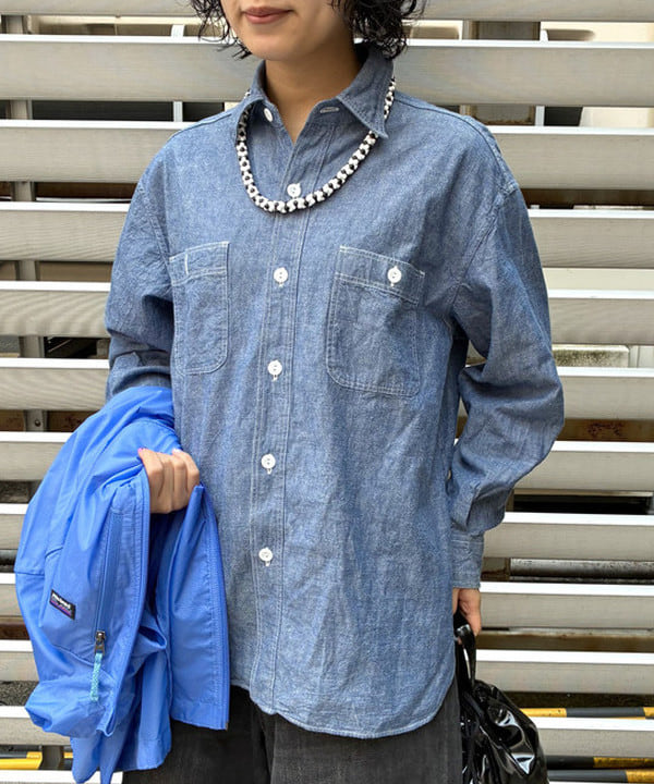 オカモト ミサキさんの「BEAMS WOMEN｜【別注】NAPRON / エナメル ミニ ペイシェント バッグ」を使ったコーディネート