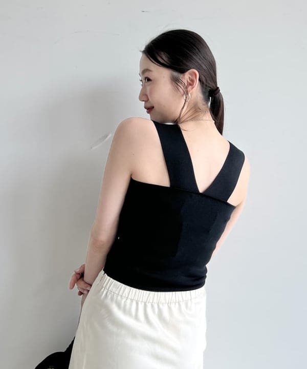 隈元 楓さんの「BEAMS WOMEN｜【別注】スタイリスト佐藤佳菜子 × SLOANE / ミラノ リブ タンクトップ」を使ったコーディネート