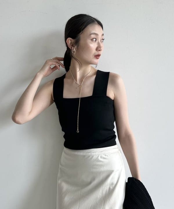 隈元 楓さんの「BEAMS WOMEN｜【別注】スタイリスト佐藤佳菜子 × SLOANE / ミラノ リブ タンクトップ」を使ったコーディネート