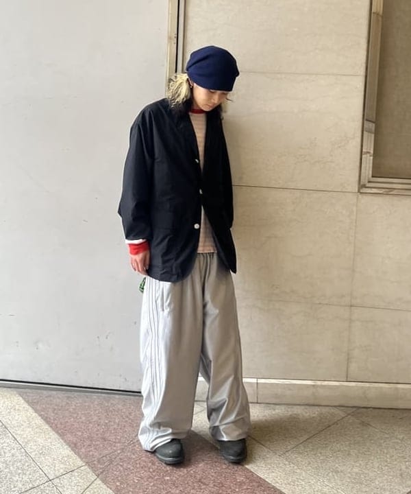 菊田 悠さんの「BEAMS WOMEN｜撥水 テック ブレザー」を使ったコーディネート