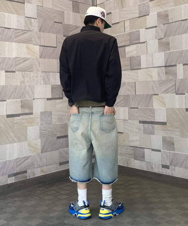 Lazzyさんの「撥水 ライト ウェイト ブルゾン」を使ったコーディネート
