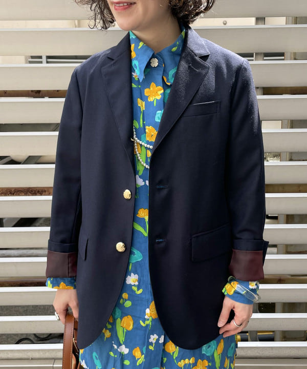 コウリキ　マミさんの「BEAMS WOMEN｜BEAMS BOY / ポリエステル ウール 3ボタン ブレザー」を使ったコーディネート