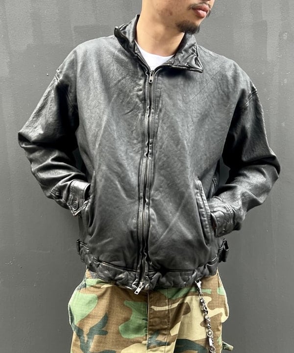 ムファサさんの「BEAMS WOMEN｜ユーズド加工 レザージップブルゾン」を使ったコーディネート