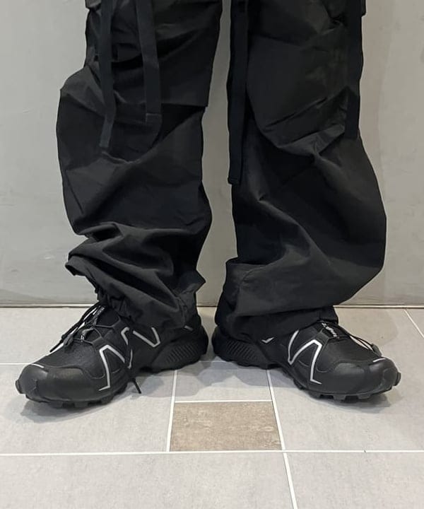 須賀さんの「BEAMS WOMEN｜ナイロン ポプリン M-65 パンツ」を使ったコーディネート