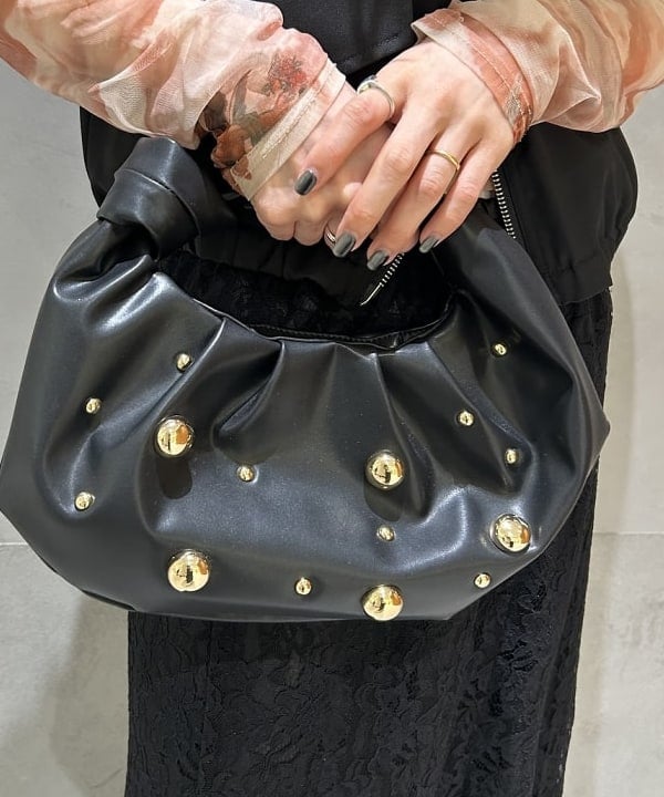 ササキさんの「BEAMS WOMEN｜ベルト付き ブーツ」を使ったコーディネート