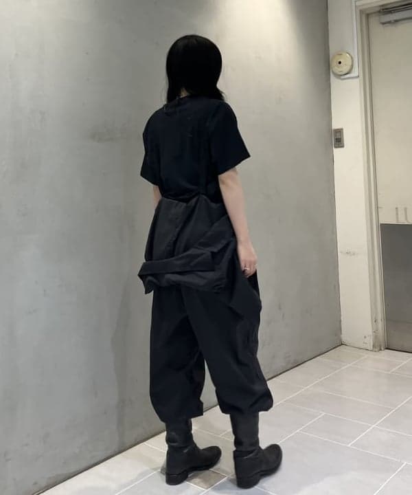 須賀さんの「BEAMS WOMEN｜ポリエステル コットン ツイル ショート スリーブ オールインワン」を使ったコーディネート