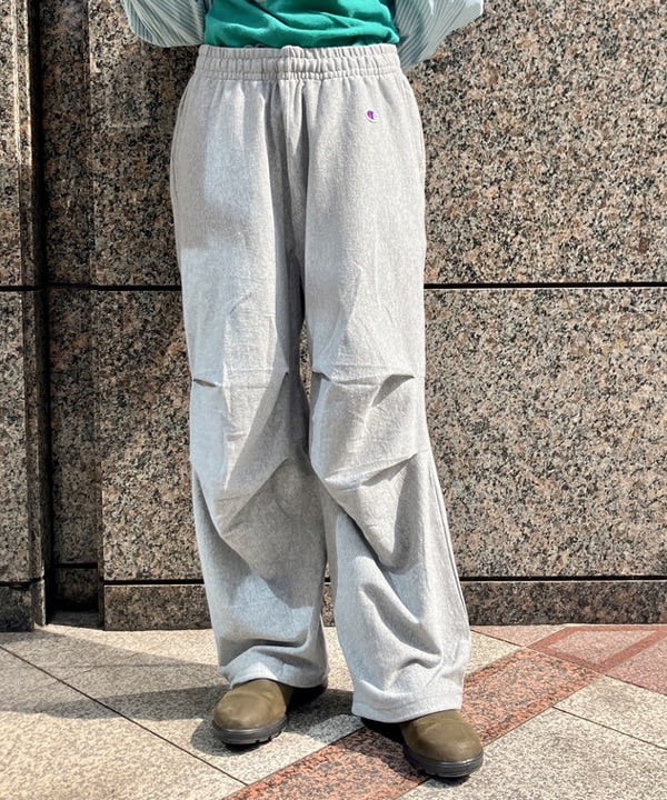 小原 もこさんの「BEAMS WOMEN｜【別注】INFIELDER DESIGN MLB ロゴ YYB トートバッグ」を使ったコーディネート