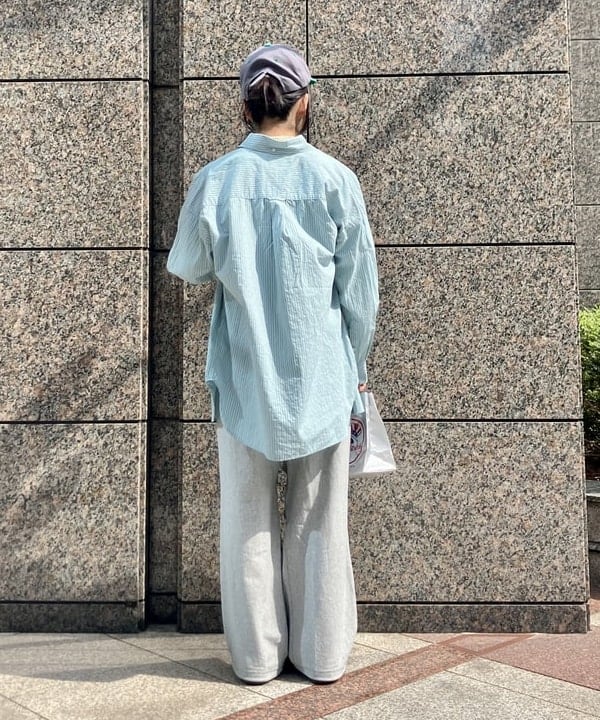 小原 もこさんの「BEAMS WOMEN｜【別注】INFIELDER DESIGN MLB ロゴ YYB トートバッグ」を使ったコーディネート