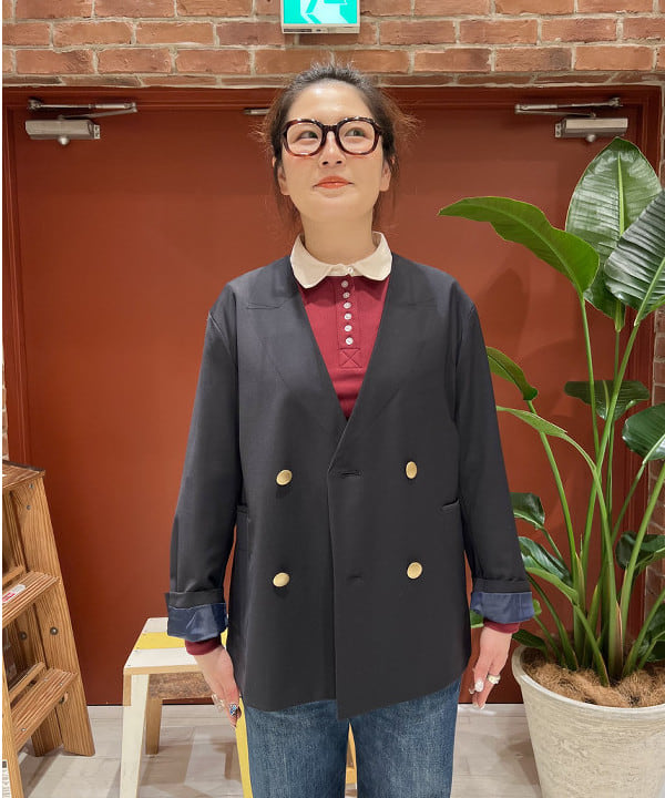 エノモト アミさんの「BEAMS WOMEN｜maturely / ダブル ブレステッド ノーカラー チェンジ ボタン ジャケット」を使ったコーディネート