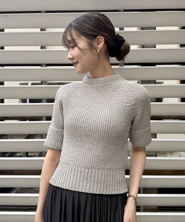 YUIさんの「BEAMS WOMEN｜AK+1 / ショート ラメ ニット」を使ったコーディネート