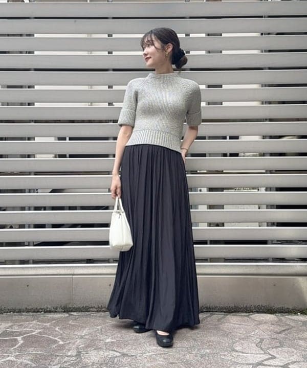 YUIさんの「BEAMS WOMEN｜AK+1 / ショート ラメ ニット」を使ったコーディネート