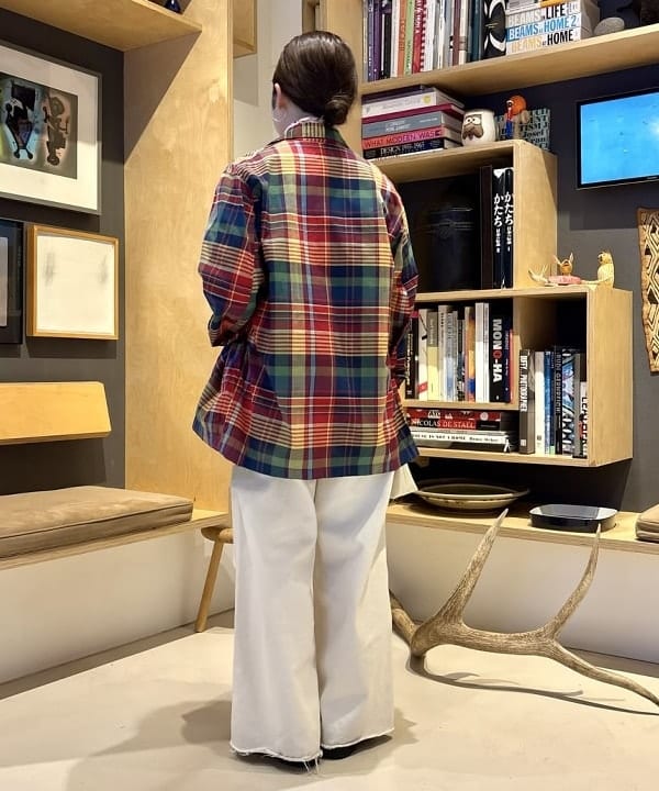 吉野 多恵さんの「BEAMS WOMEN｜2WAY レース バンダナ」を使ったコーディネート