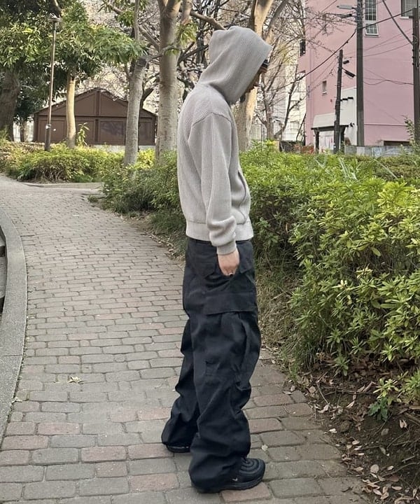 吉田 洸輝さんの「BEAMS WOMEN｜ARC&rsquo;TERYX / MANTIS 2 Waist Pack」を使ったコーディネート