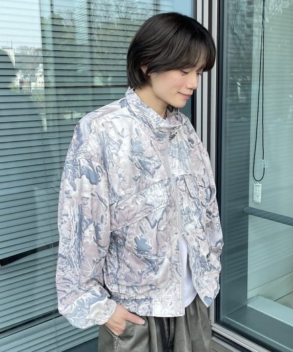 マツミヤさんの「BEAMS WOMEN｜総柄 ウェイディングブルゾン」を使ったコーディネート
