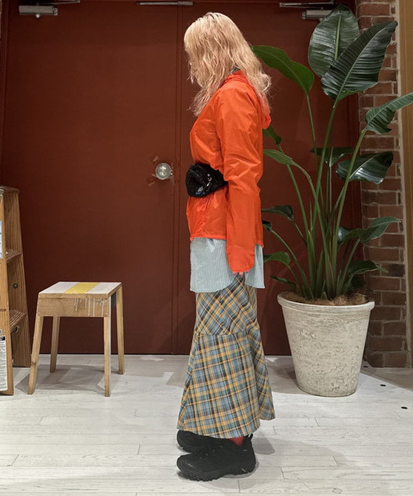 竹村 澄玲さんの「BEAMS WOMEN｜ドビー ストライプ ビッグ ボタンダウン シャツ」を使ったコーディネート