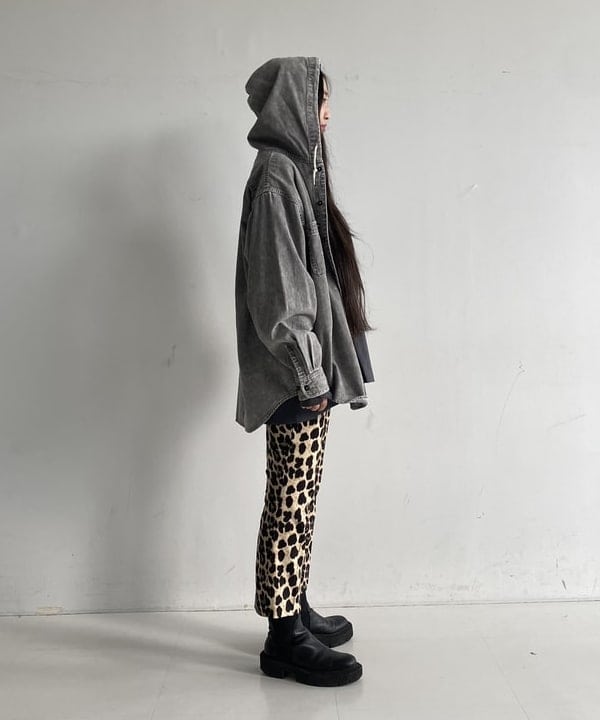 ayaさんの「BEAMS WOMEN｜シャンブレー フードシャツ」を使ったコーディネート