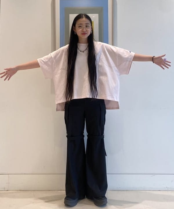 ayaさんの「BEAMS WOMEN｜【別注】Champion / ショートスリーブ Tシャツ」を使ったコーディネート