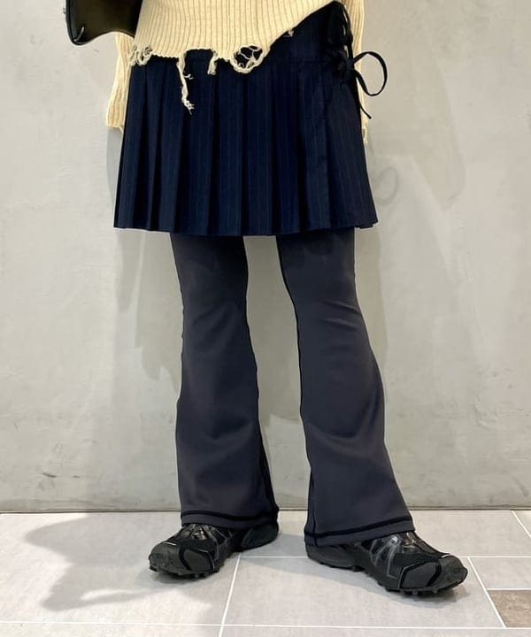 カタヤマ アヤさんの「BEAMS WOMEN｜リブ ダメージ クルーネック トップス」を使ったコーディネート