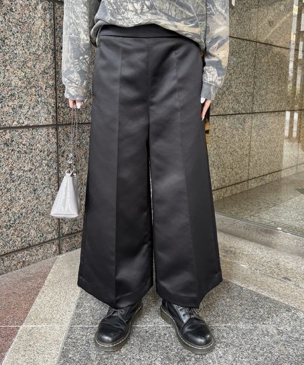 吉田 花さんの「BEAMS WOMEN｜グロス パンツ .M」を使ったコーディネート
