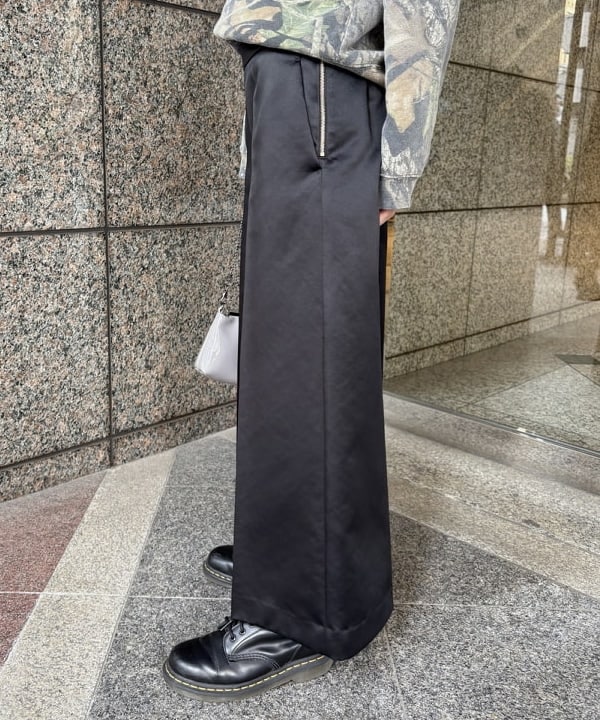吉田 花さんの「BEAMS WOMEN｜グロス パンツ .M」を使ったコーディネート