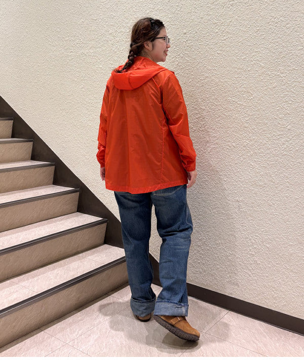 かわい みづきさんの「SUN SURF / HAWAIIAN HULA Tシャツ」を使ったコーディネート