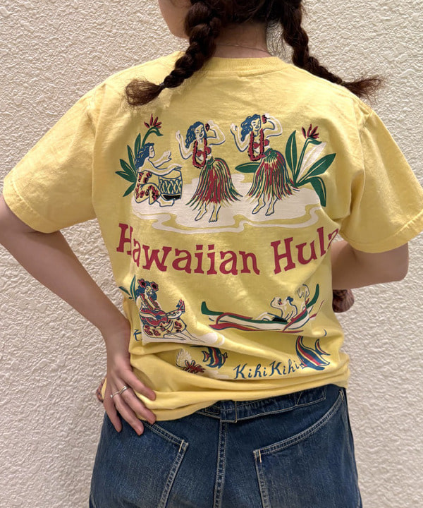 かわい みづきさんの「SUN SURF / HAWAIIAN HULA Tシャツ」を使ったコーディネート