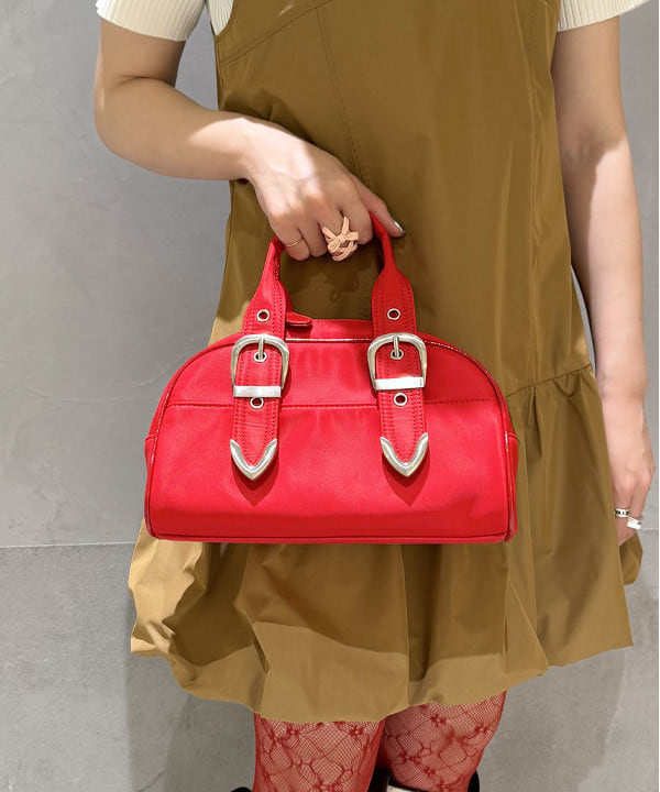 庭野 優紀さんの「BEAMS WOMEN｜ハーフスリーブ ジップ ポロ カーディガン」を使ったコーディネート