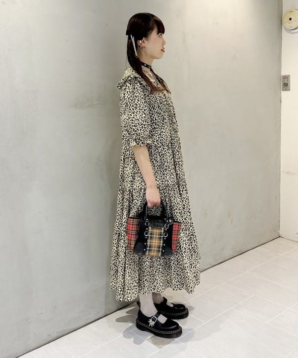 りかちょび/岸本梨佳さんの「BEAMS WOMEN｜パターンチェック バッグ」を使ったコーディネート