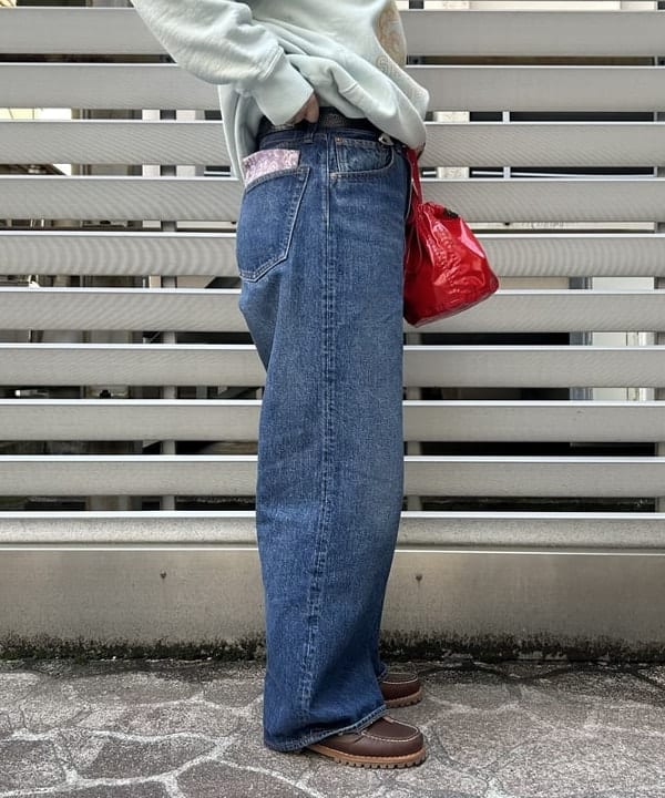 まつむさんの「BEAMS WOMEN｜【別注】orSlow / ワイド フィット デニム パンツ」を使ったコーディネート