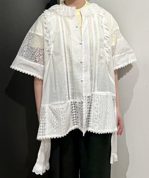 早川 萌子さんの「BEAMS WOMEN｜【別注】TORI-TO / アシメ フリル シャツ」を使ったコーディネート