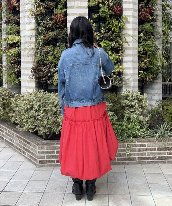 Sakiさんの「BEAMS WOMEN｜バルーン キリカエ キャミ ワンピース」を使ったコーディネート