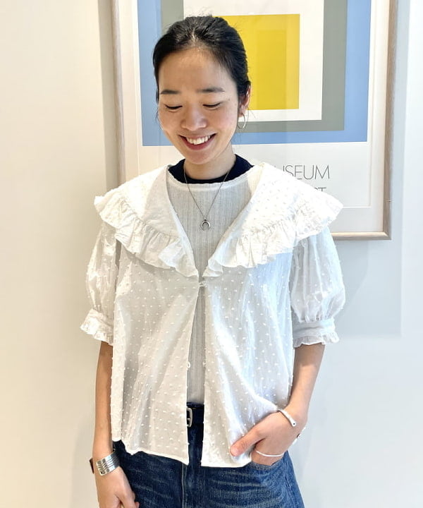 津藤 理佐子さんの「BEAMS WOMEN｜25mm スエード ベルト」を使ったコーディネート