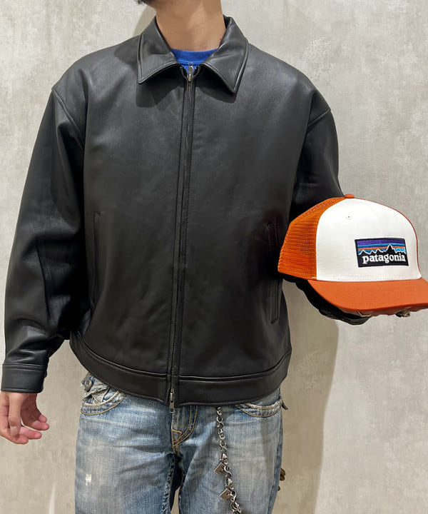 ムファサさんの「BEAMS WOMEN｜ワイドフィット レザー ジップブルゾン」を使ったコーディネート