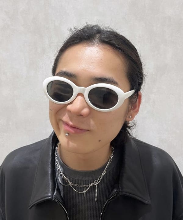 菊田 悠さんの「BEAMS WOMEN｜レザー ジップブルゾン」を使ったコーディネート