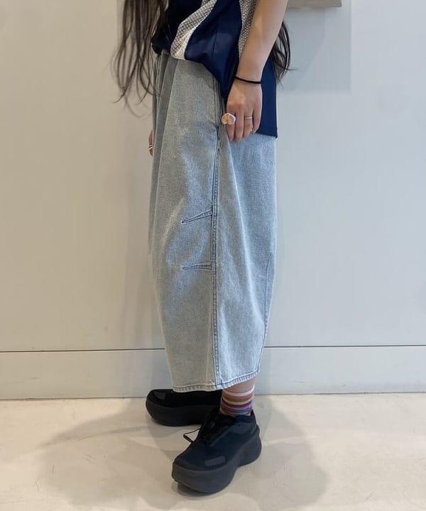 ayaさんの「BEAMS WOMEN｜メッシュ ナンバーロゴ ビッグ Tシャツ」を使ったコーディネート