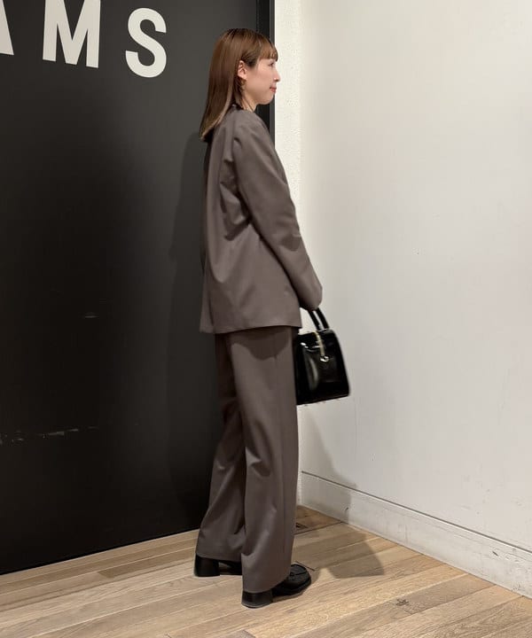 makita mikaさんの「BEAMS WOMEN｜スラッシュスリーブ Vネック ジャケット」を使ったコーディネート